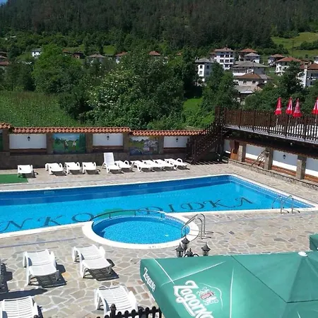 Комплекс Родопски Рай Guest house Smilyan (Smolyan)