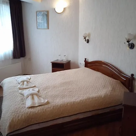 Комплекс Родопски Рай Guest house Smilyan (Smolyan)